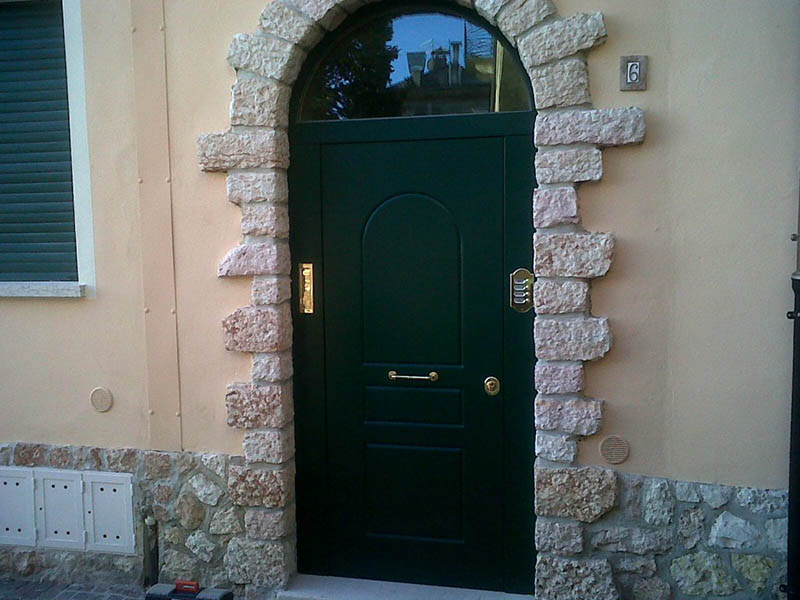 Serramenti, porte blindate, tapparelle
